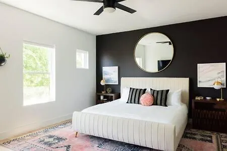 Dom wakacyjny Luxury Twin Homes With Skyline Views Nashville Stany Zjednoczone Ameryki